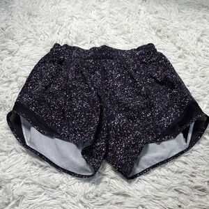 Lululemon Hotty Hot Short II Long 4" Crystalline Multi / Black